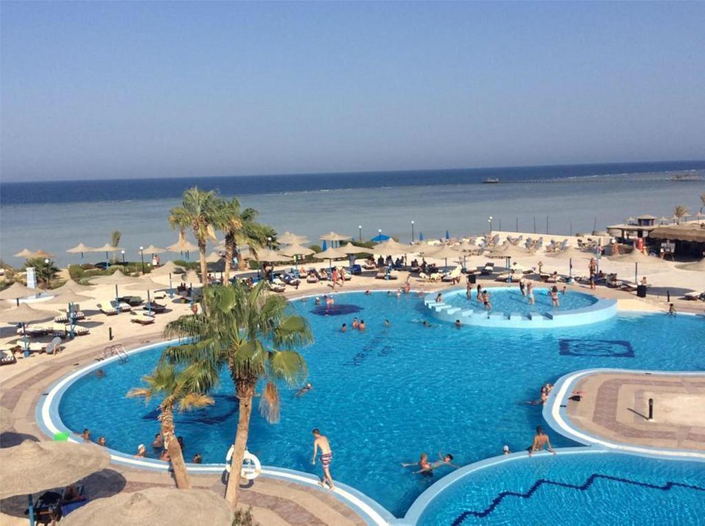 Blue Reef Red Sea Resort Marsa Alam ภายนอก รูปภาพ