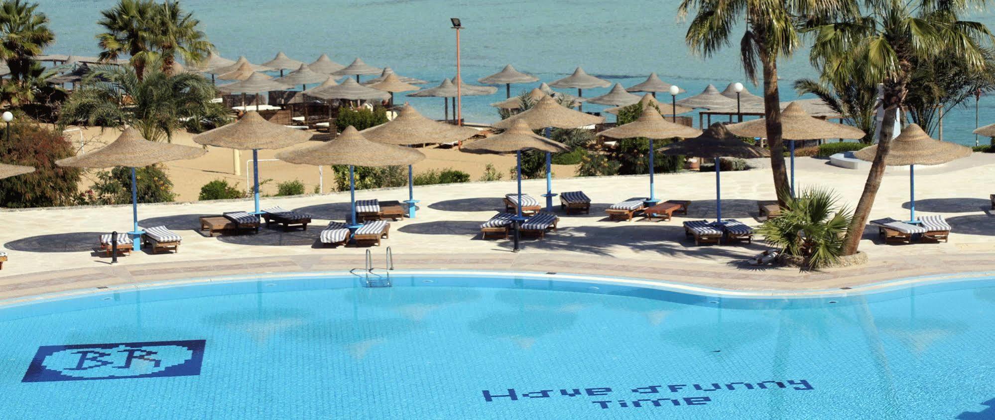 Blue Reef Red Sea Resort Marsa Alam ภายนอก รูปภาพ